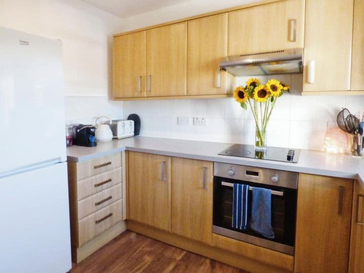 1 bedroom apartment for sale in Cupar, United Kingdom - Image 11