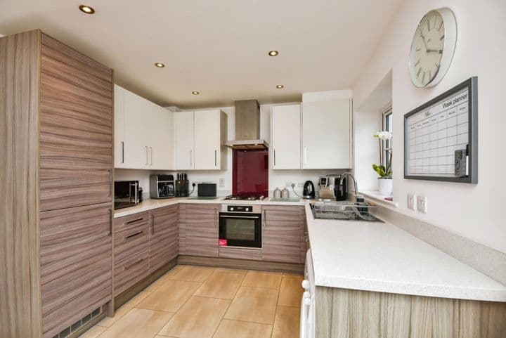 3 bedrooms house for sale in Carnforth, United Kingdom - Image 8