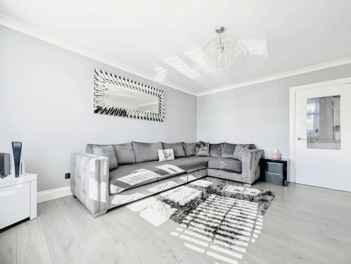 3 bedrooms house for sale in Airdrie, United Kingdom - Image 3