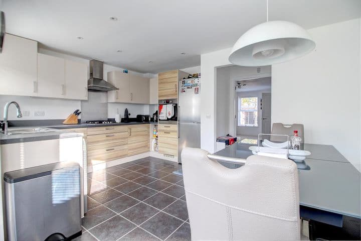 3 bedrooms house for sale in Hook, United Kingdom - Image 7