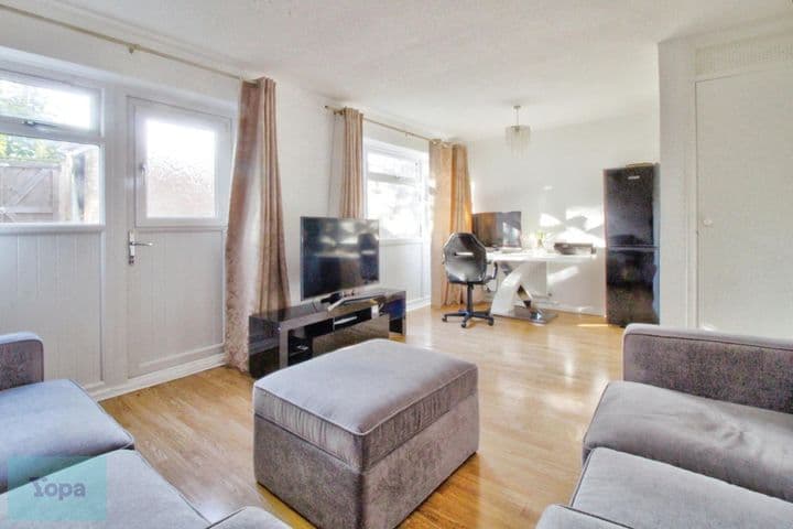 3 bedrooms house for sale in Luton, United Kingdom - Image 5