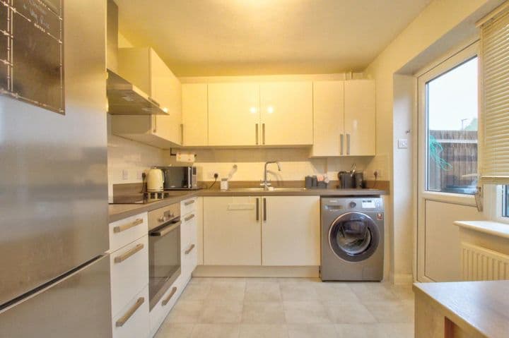 2 bedrooms house for sale in Luton, United Kingdom - Image 4