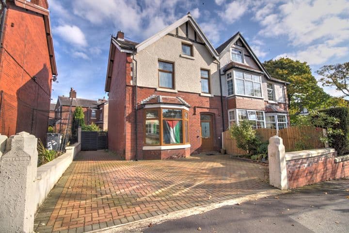 4 bedrooms house for sale in Blackburn, United Kingdom - Image 2