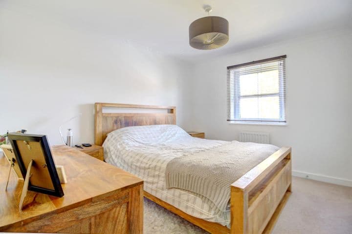 3 bedrooms house for sale in Hook, United Kingdom - Image 9