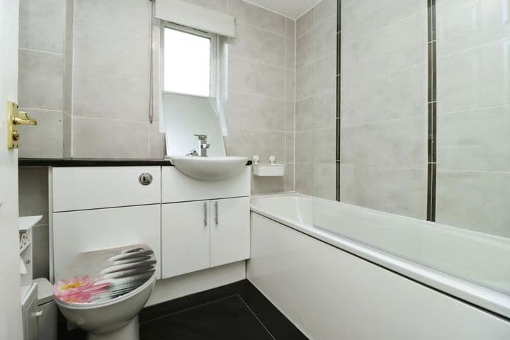 2 bedrooms apartment for sale in South Queensferry, United Kingdom - Image 9