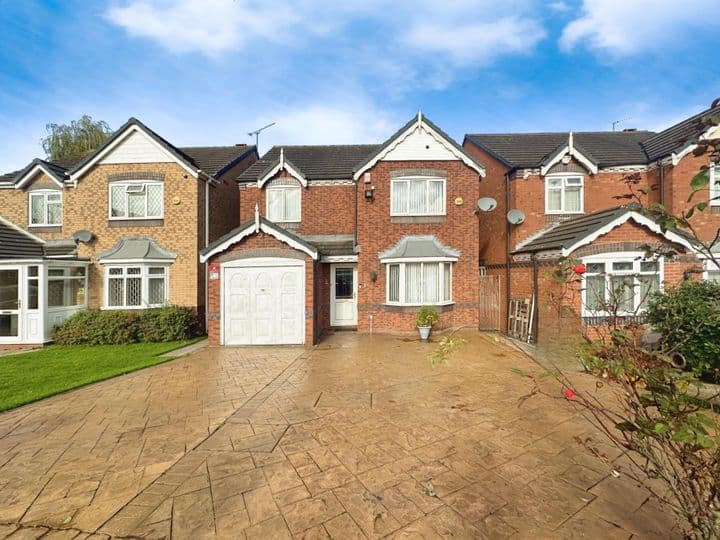 5 bedrooms house for sale in Wolverhampton, United Kingdom - Image 2