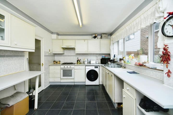 3 bedrooms house for sale in Brighton, United Kingdom - Image 6