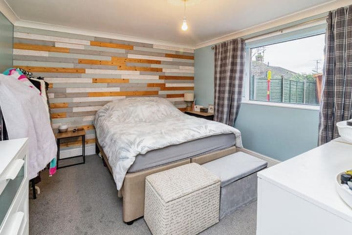 4 bedrooms house for sale in Luton, United Kingdom - Image 9