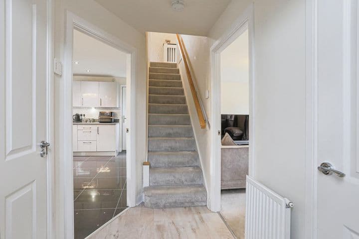 3 bedrooms house for sale in Leeds, United Kingdom - Image 3