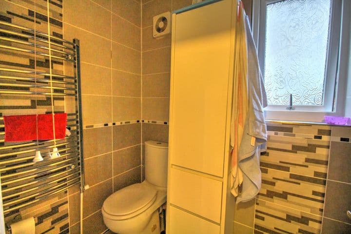 3 bedrooms house for sale in Newcastle Upon Tyne, United Kingdom - Image 9