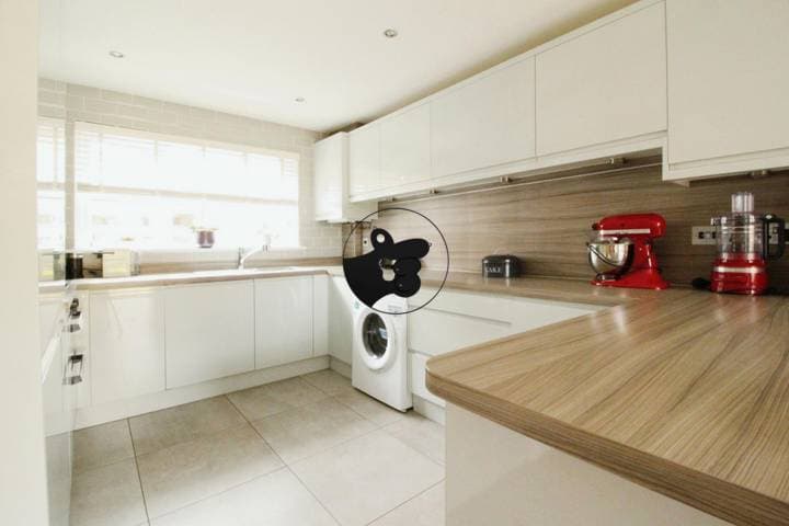 4 bedrooms house for sale in Chelmsford, United Kingdom - Image 9