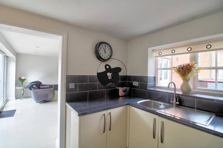 4 bedrooms house for sale in Blackwood, United Kingdom - Image 8