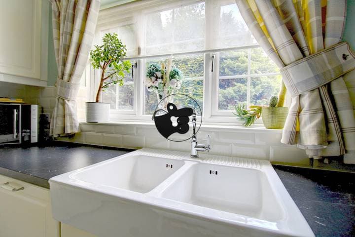 3 bedrooms house for sale in Cannock, United Kingdom - Image 11