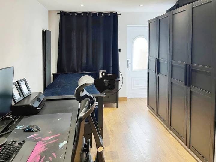 4 bedrooms house for sale in Stoke-On-Trent, United Kingdom - Image 15