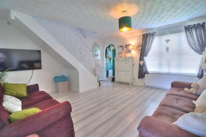 2 bedrooms house for sale in Glasgow, United Kingdom - Image 7