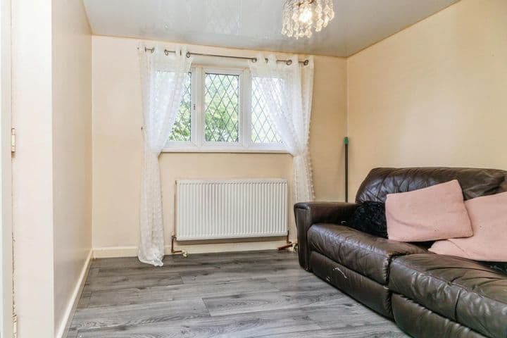 3 bedrooms house for sale in Rotherham, United Kingdom - Image 9