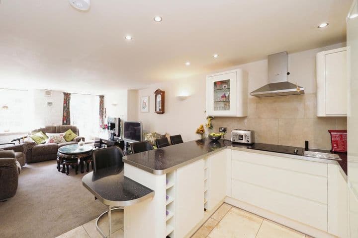 2 bedrooms apartment for sale in Matlock, United Kingdom - Image 7