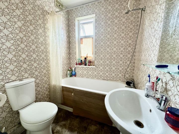 3 bedrooms house for sale in Sheffield, United Kingdom - Image 12