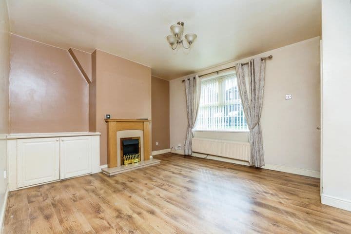 3 bedrooms house for sale in Rotherham, United Kingdom - Image 4