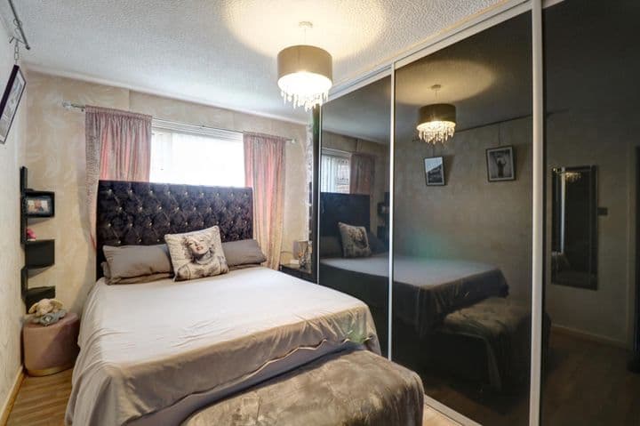 2 bedrooms apartment for sale in Blackpool, United Kingdom - Image 9