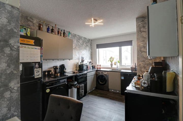 2 bedrooms apartment for sale in Blackpool, United Kingdom - Image 5