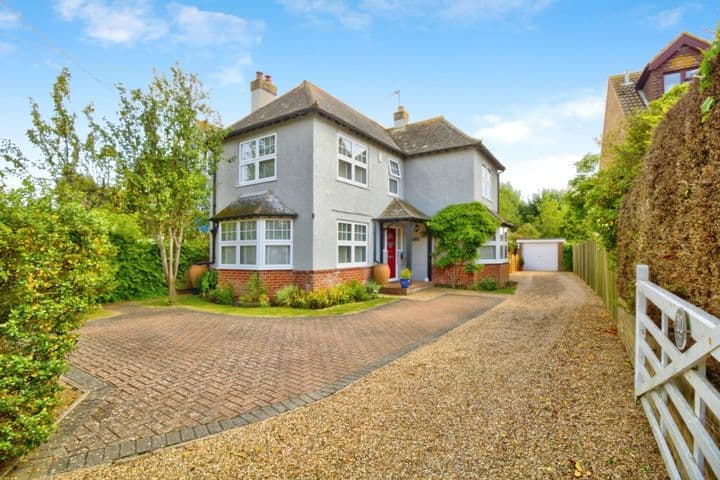 3 bedrooms house for sale in Dymchurch, United Kingdom - Image 2