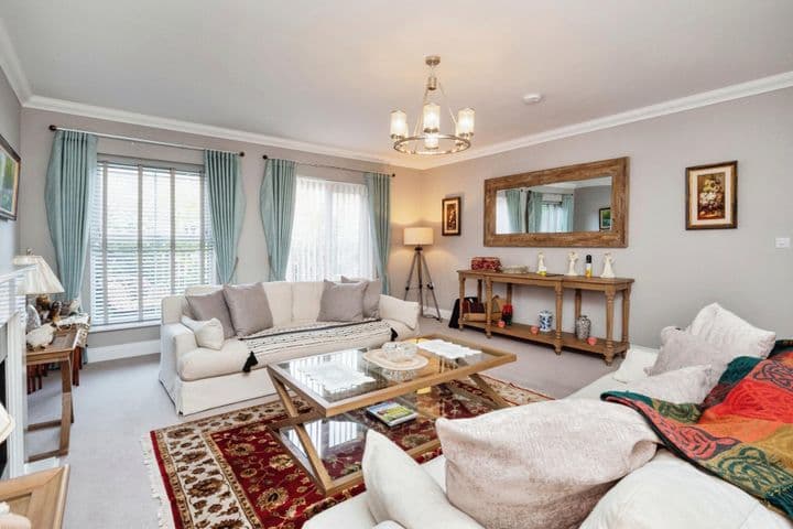 3 bedrooms apartment for sale in Tunbridge Wells, United Kingdom - Image 7