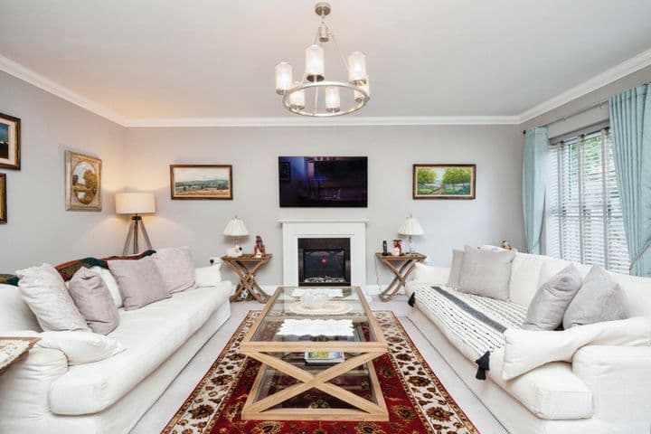 3 bedrooms apartment for sale in Tunbridge Wells, United Kingdom - Image 9