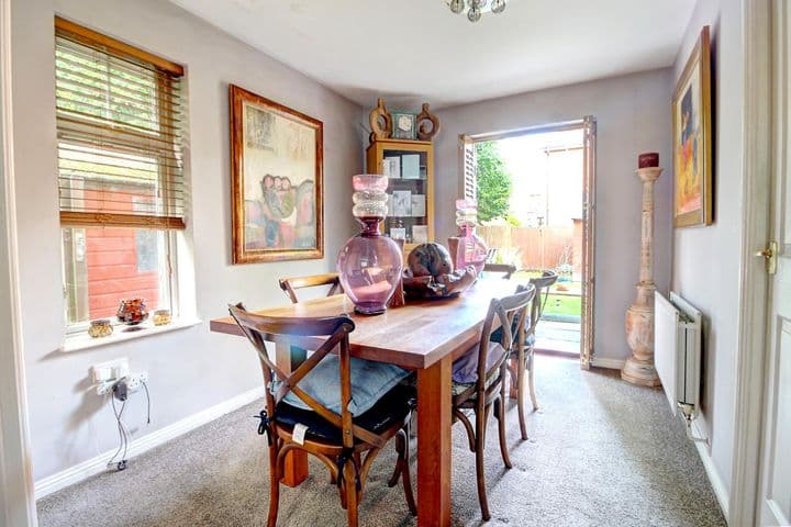 3 bedrooms house for sale in Basingstoke, United Kingdom - Image 4