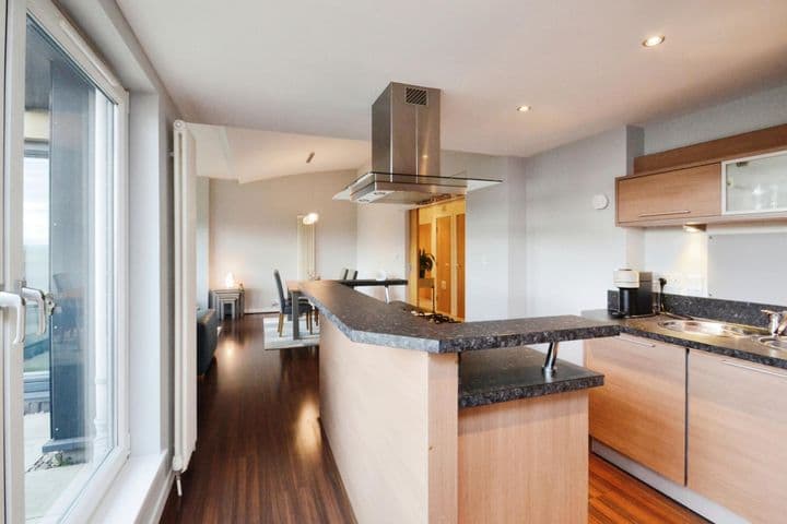 3 bedrooms apartment for sale in Edinburgh City Centre, United Kingdom - Image 6