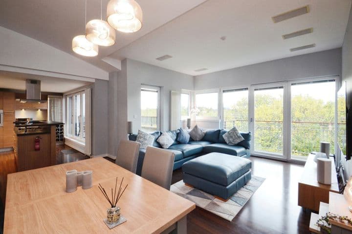 3 bedrooms apartment for sale in Edinburgh City Centre, United Kingdom - Image 4