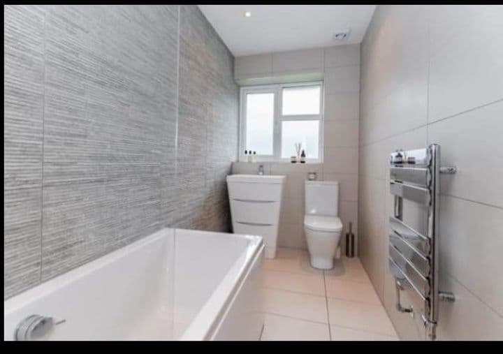 2 bedrooms house for sale in Ruislip, United Kingdom - Image 9