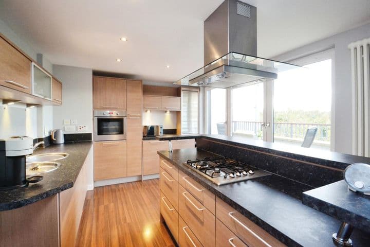 3 bedrooms apartment for sale in Edinburgh City Centre, United Kingdom - Image 9