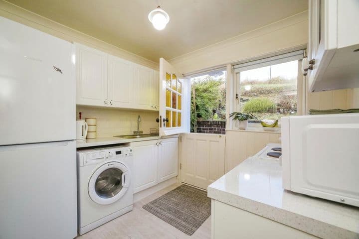 1 bedroom house for sale in Biggar, United Kingdom - Image 2