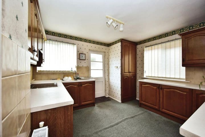 3 bedrooms house for sale in Sheerness, United Kingdom - Image 3