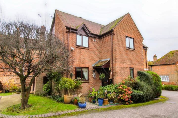 1 bedroom house for sale in Newbury, United Kingdom - Image 2