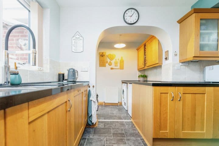 4 bedrooms house for sale in Rotherham, United Kingdom - Image 8