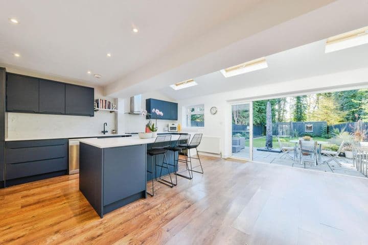 4 bedrooms house for sale in St. Albans, United Kingdom - Image 8