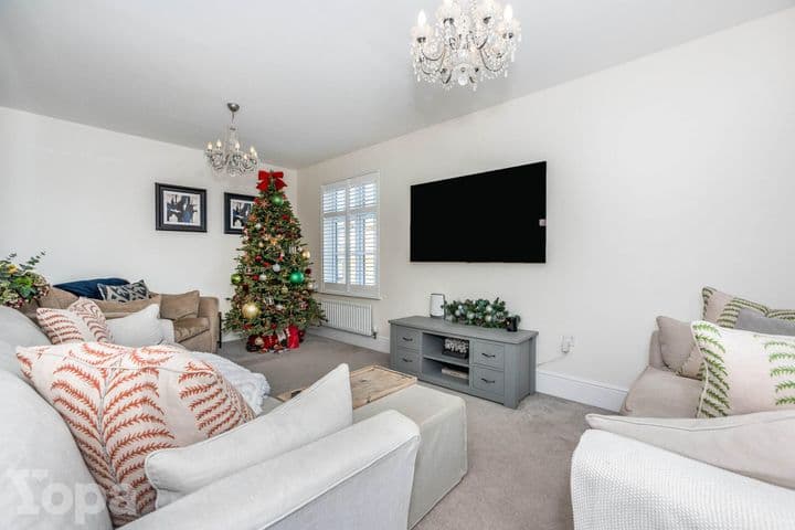 3 bedrooms house for sale in Swanscombe, United Kingdom - Image 3