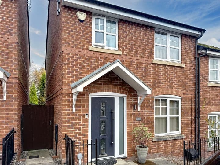 3 bedrooms house for sale in Manchester, United Kingdom - Image 2