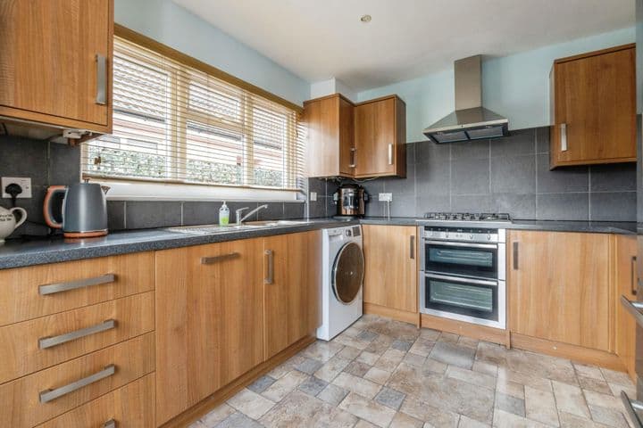 3 bedrooms house for sale in Hockley, United Kingdom - Image 3