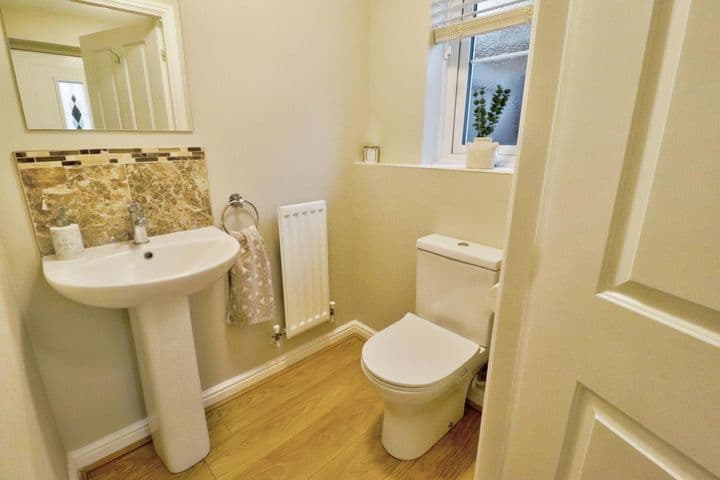 4 bedrooms house for sale in Barnsley, United Kingdom - Image 12