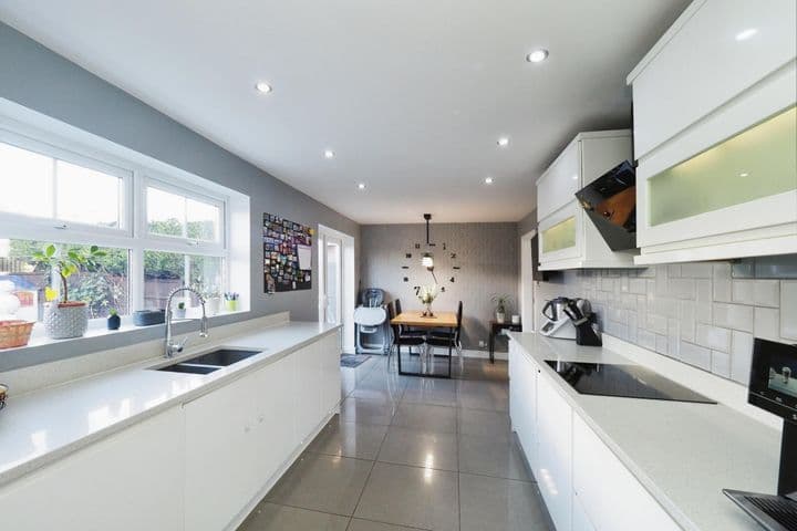 4 bedrooms house for sale in Mansfield, United Kingdom - Image 2