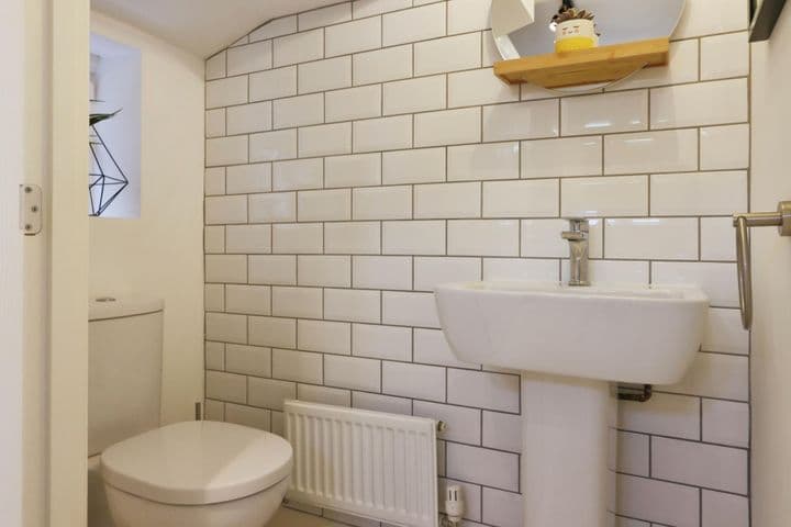 4 bedrooms house for sale in Wakefield, United Kingdom - Image 9