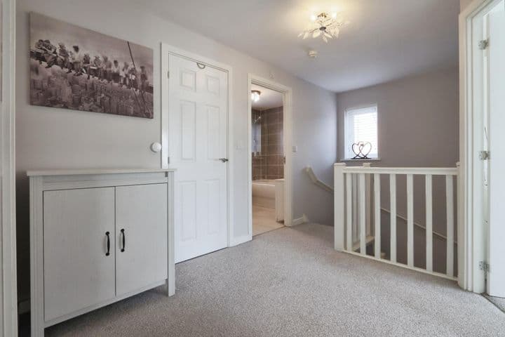 4 bedrooms house for sale in Wakefield, United Kingdom - Image 10