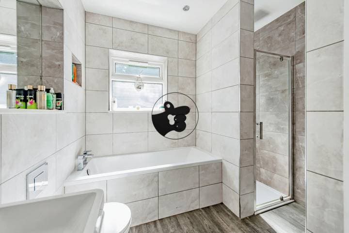 4 bedrooms house for sale in Horley, United Kingdom - Image 14