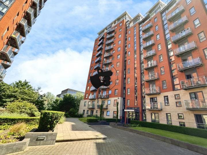 1 bedroom apartment for sale in Leeds, United Kingdom - Image 11