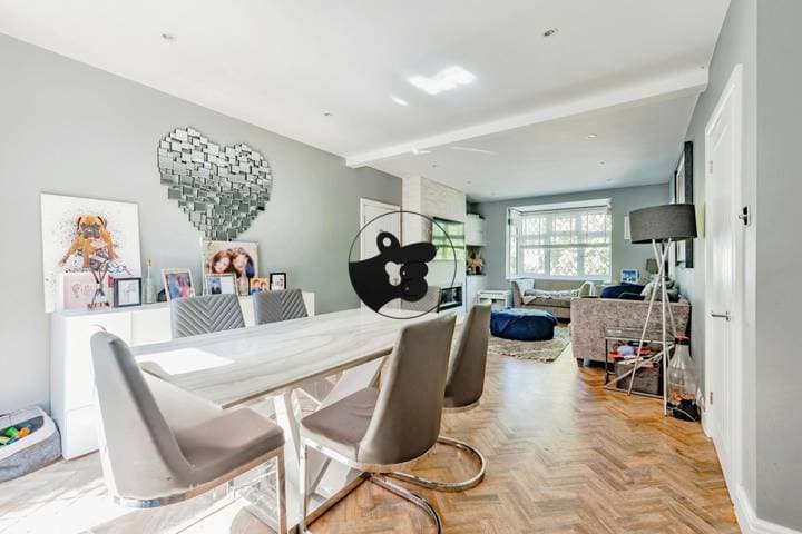 4 bedrooms house for sale in Horley, United Kingdom - Image 4