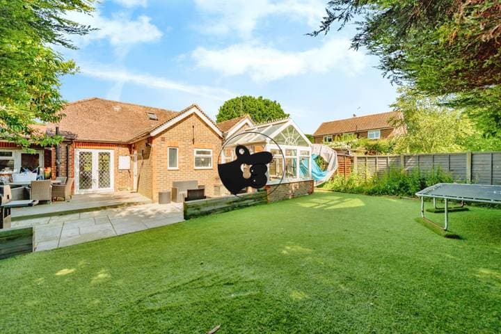 4 bedrooms house for sale in Horley, United Kingdom - Image 17