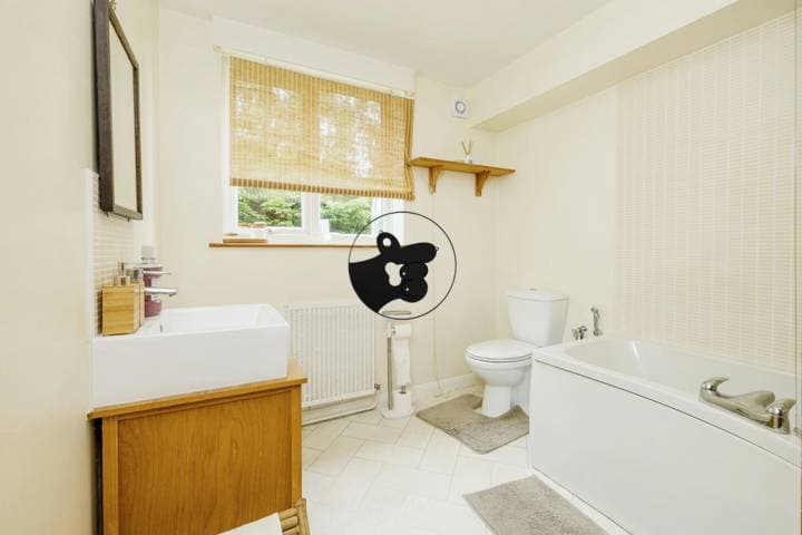 4 bedrooms house for sale in Thorpe On The Hill, United Kingdom - Image 16